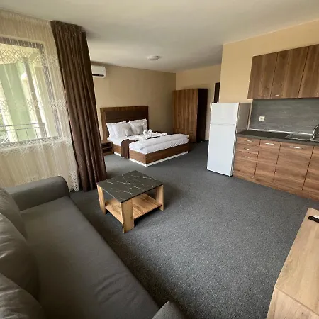 Rabi Park -studio Apartmán *